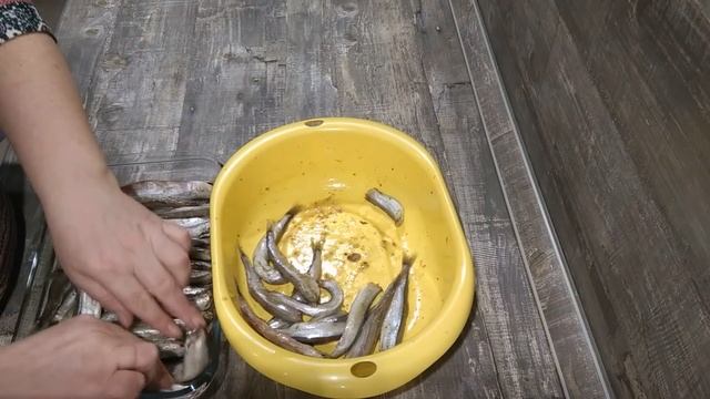 Готовим мойву!!! Мойва пряного посола и мойва в духовке))) смотреть онлайн