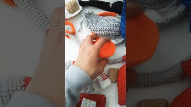Игровой вязаный "Набор Доктора" крючком. смотреть онлайн