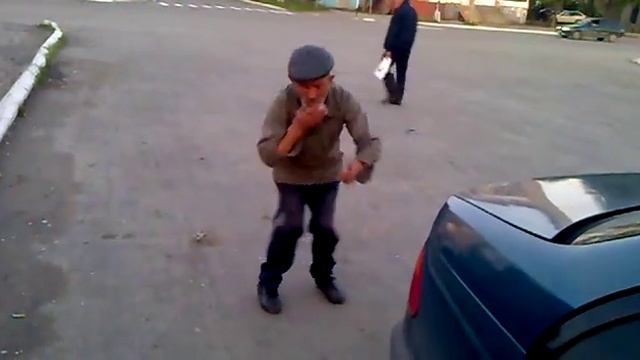 Дед отжигает! Красноуральск Смотреть всем! смотреть онлайн