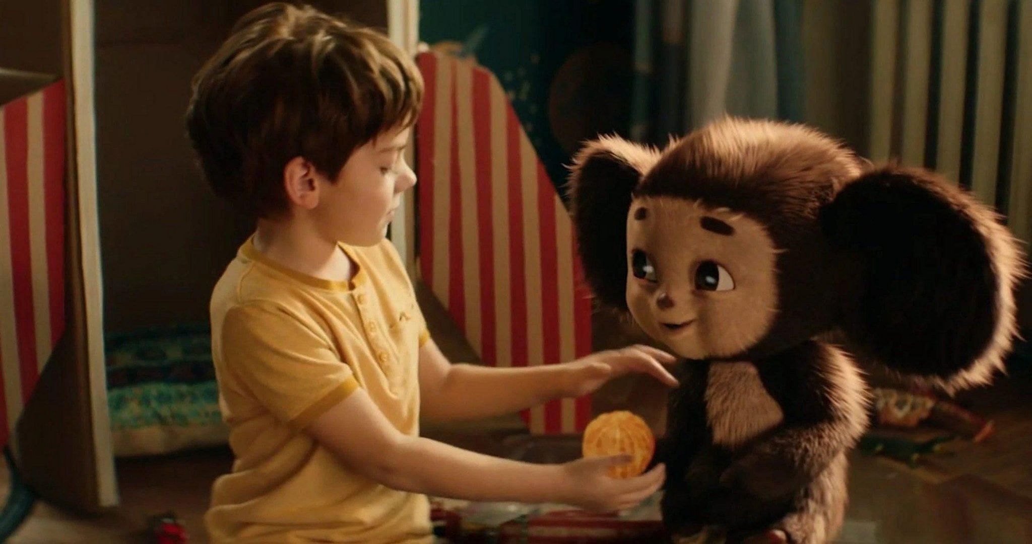 СМОТРИМ В НОВОМ ГОДУ! Кинохит "Чебурашка" - 1 ЯНВАРЯ В 20:20 на канале РОССИЯ 1 смотреть онлайн