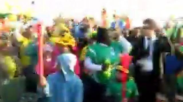 Фан-зона в Йоханнесбурге смотреть онлайн