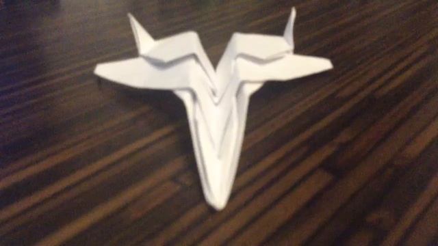 Крутой самолет из бумаги смотреть онлайн