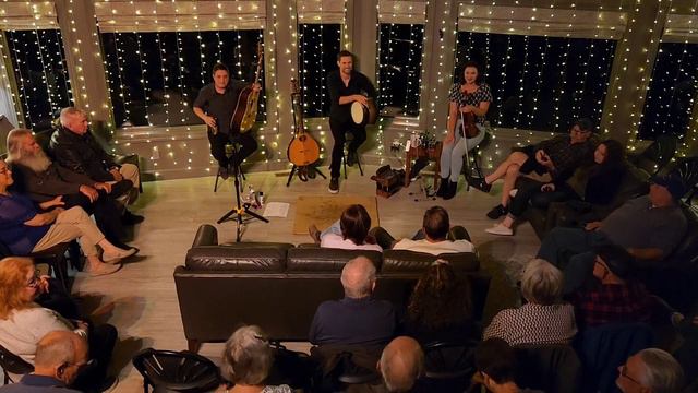 Poor Man's Gambit - Lakeside Music House Concert (Part 1) смотреть онлайн