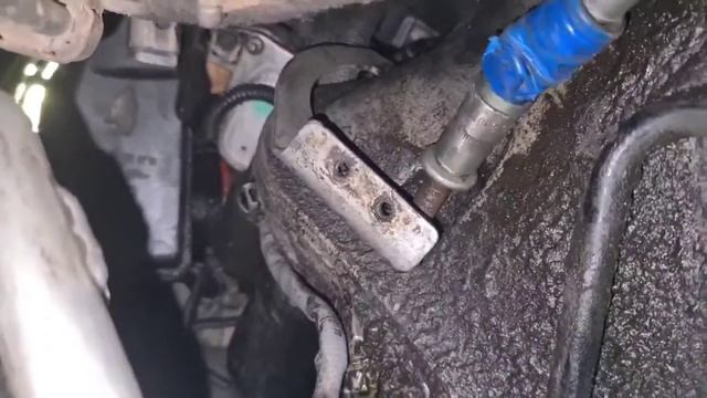 Диагностика, снятие и установка стартера Mercedes-Benz W203 смотреть онлайн