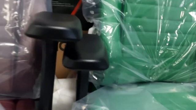 DXRACER I-DMC/IA233S/E - зелёное игровое кресло смотреть онлайн