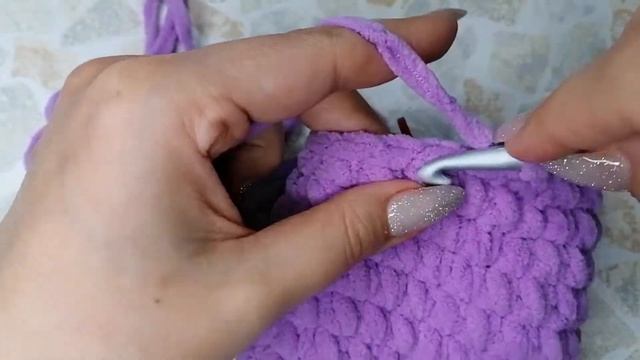 Женские тапочки-носочки крючком из плюшевой пряжи (37-38 размер). Подробный МК. смотреть онлайн