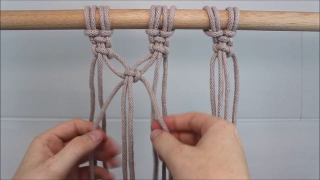 EASY Square Knot Variation | DIY Macrame Mesh Tutorial смотреть онлайн