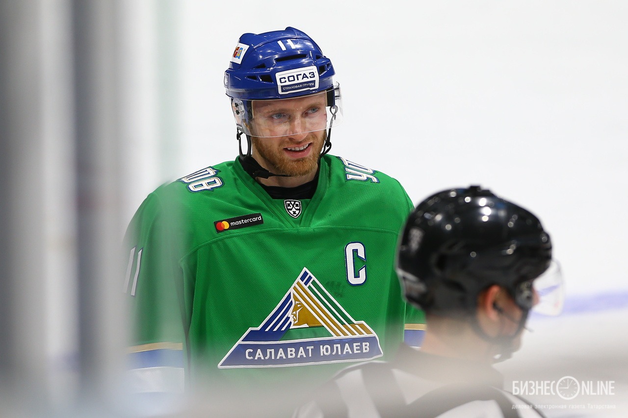 Григорий Панин сделал неожиданный подарок самой верной поклоннице ХК Салават Юлаев смотреть онлайн