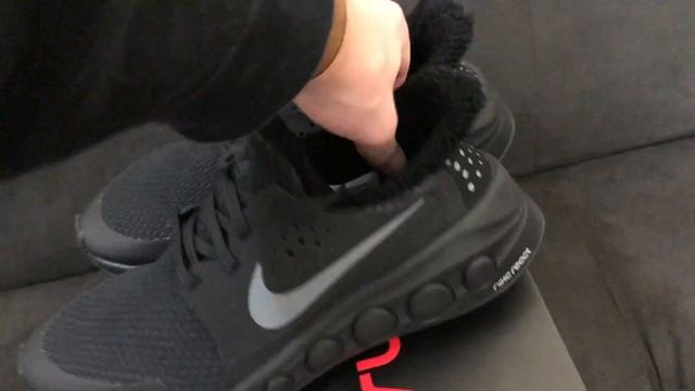 Nike CruzrOne Review and On Feet смотреть онлайн