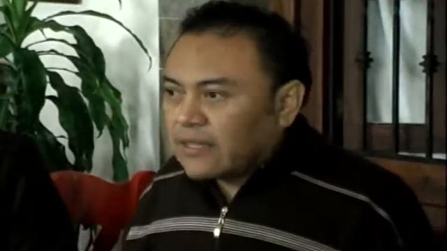 ROBERTO ESQUIVEL PAREDES смотреть онлайн