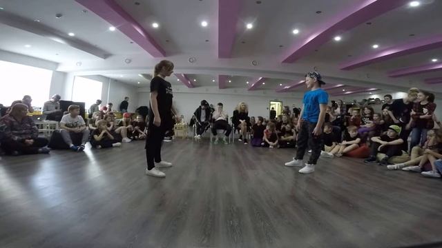 Miku vs Alex (win) | Hip-Hop 8-12 | 1/4 | Будь Собой Баттл смотреть онлайн
