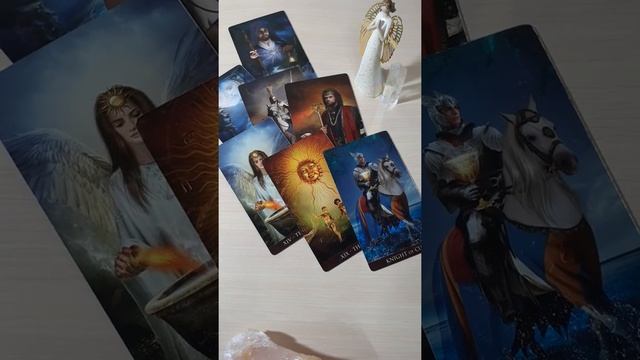 ЧТО ОН ДУМАЕТ ОБО МНЕ. ГАДАНИЕ ОНЛАЙН. смотреть онлайн