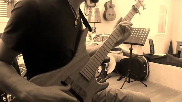 Inluminada (piccolo bass improvisation) смотреть онлайн