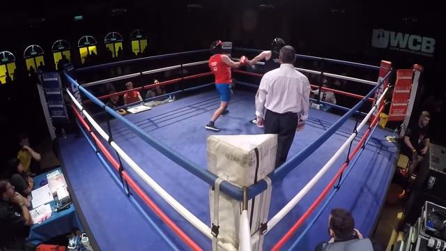 Ultra White Collar Boxing | Bournemouth Ring 1 | Csaba Bako VS David Whyte смотреть онлайн