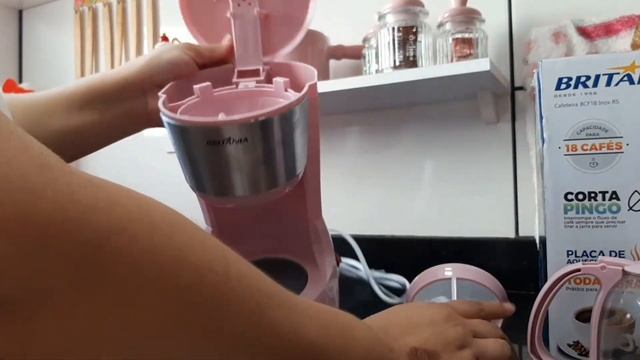Comprei uma cafeteira rosa da Britânia (primeiras impressões) смотреть онлайн