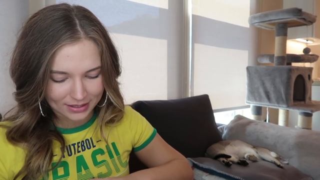 HER BEST SONG??! | Iggy Azalea - Started | MUSIC VIDEO REACTION смотреть онлайн