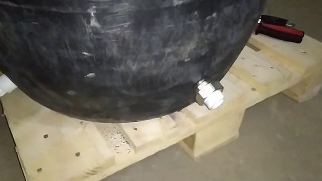 Емкости для капельного полива теплиц. смотреть онлайн