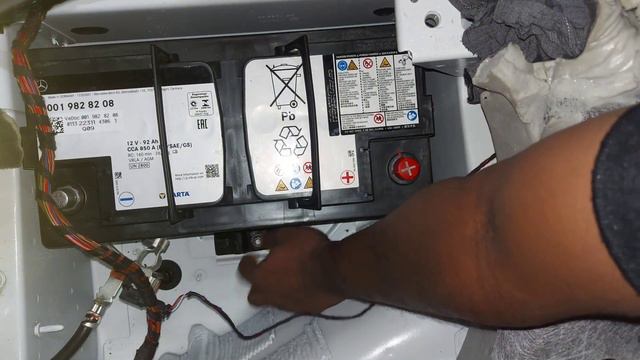 GLE 167 2021,2022,2020 12V BATTERY ? CHANGE,#battery location #gle167 2021,2022,2020 смотреть онлайн