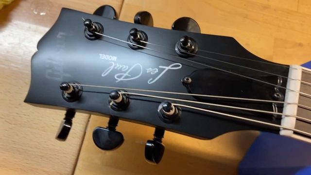 2019 Gibson Les Paul Dark Knight Smoke Burst смотреть онлайн