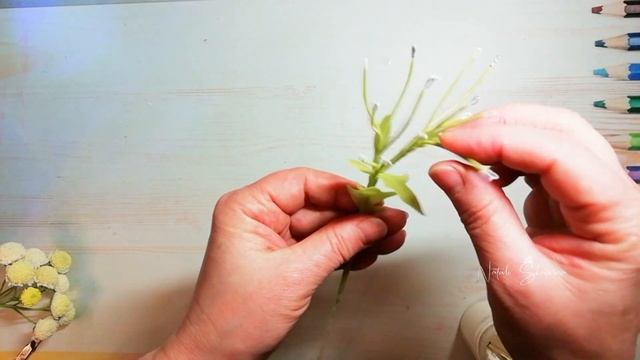 Хризантема кустовая на вайнерах. Зефирная глина, холодный фарфор. Chrysanthemum made of clay смотреть онлайн