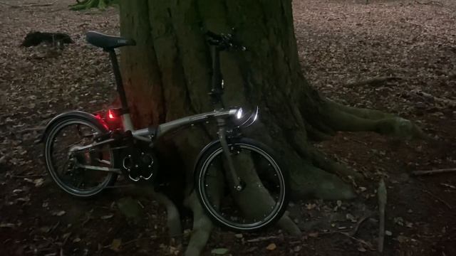 The upgraded Decathlon Tilt 900 foldable bicycle смотреть онлайн