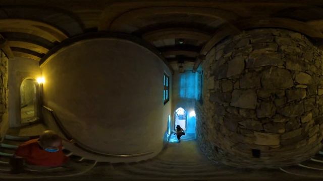 ???? [CHÂTEAU DE CHILLON] VISITE DE L'INTÉRIEUR