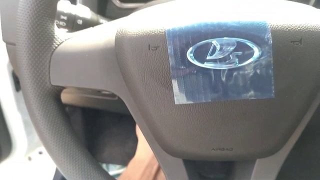 Lada XRAY 1.6 MT 2021 комплектация Classic. Обзор автомобиля смотреть онлайн