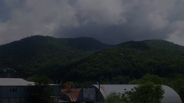 На берегу моря Лазаревское лето 2019 смотреть онлайн