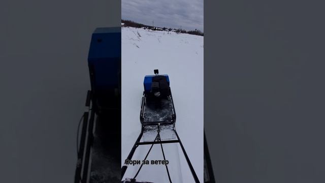 Максималка на мотособаке Мужик по целому снегу!
