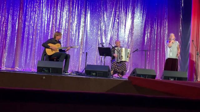 У Меня есть сердце, а у сердца песня концерт Французское прикосновение в Евпатории смотреть онлайн