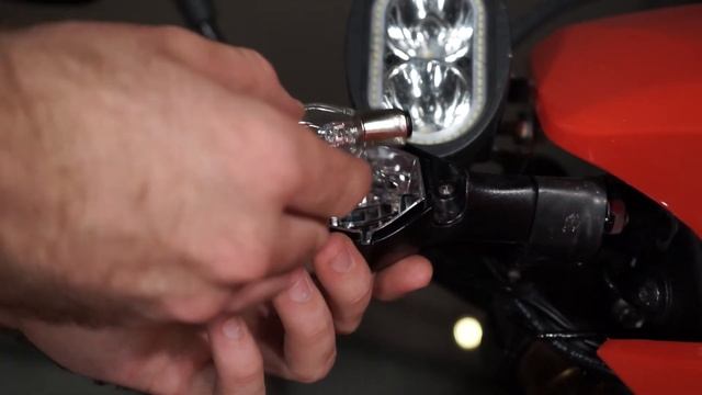 crf250l Auxiliary Lead Location and LED Lights install: Part 1 смотреть онлайн