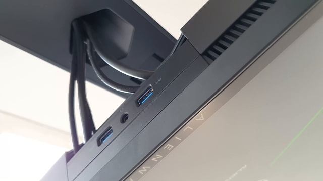 Monitor Alienware 25" AW2521HF - O Alien monstro de 240hz IPS! - Análise смотреть онлайн