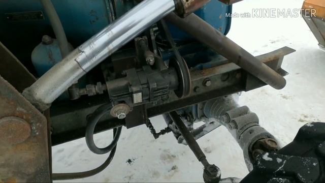 Трактор Т-40АМ чистим снег. смотреть онлайн