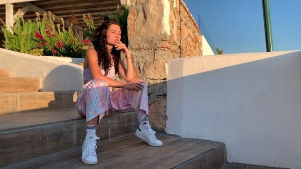 Artik & Asti - Кто я тебе (cover) Tui Magic Life Bodrum