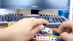 Лего техник мышеловка.