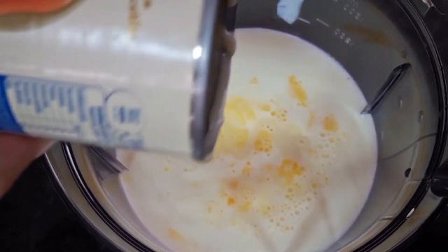 PUDIM DE LEITE NINHO COM CALDA DE MORANGO! Super Fácil E Delicioso