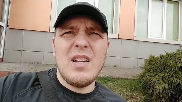 Таксисты Вася и Витя идут в такси Bolt смотреть онлайн