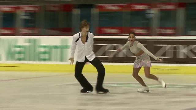 19 S. CIBULKOVA / A. STRAVINSKAS (LTU) - ISU JGP Croatia Cup 2012 Junior Ice Dance Short Dance смотреть онлайн