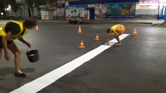 Нанесение пластиковой разметки. Ремонт дорог Мелитополь. смотреть онлайн