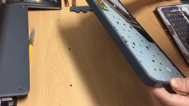 Logitech K380 Keyboard Disassembly смотреть онлайн