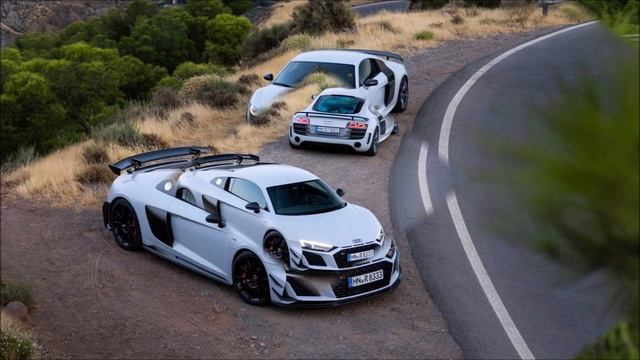 Audi R8 V10 GT RWD 2023 смотреть онлайн