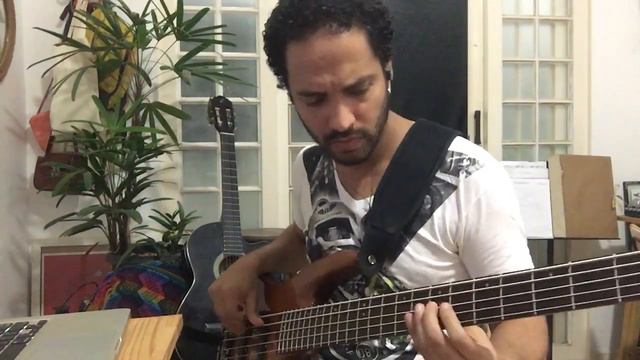 Solange Almeida - Não quero me amarrar - Vinicius Veloso - contrabaixo смотреть онлайн