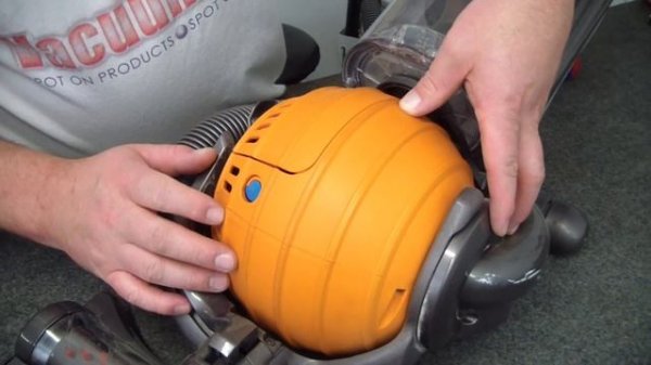 Dyson DC25 Bagless Vacuum Filter Change