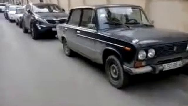 Огромная парковка!!! смотреть онлайн