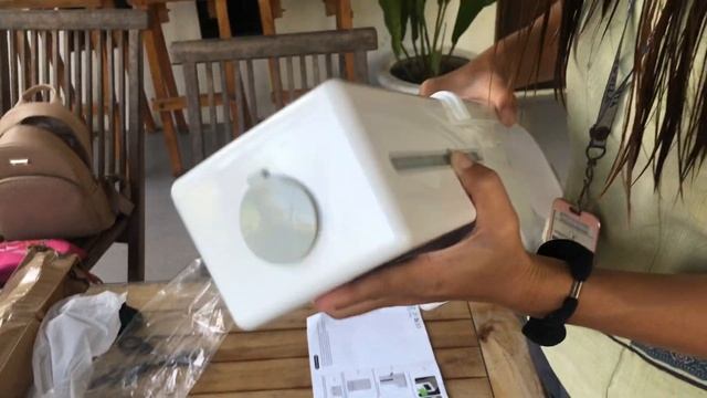 AFFORDABLE THERMAL SCANNER WITH ALCOHOL DISPENSER | UNBOXING смотреть онлайн