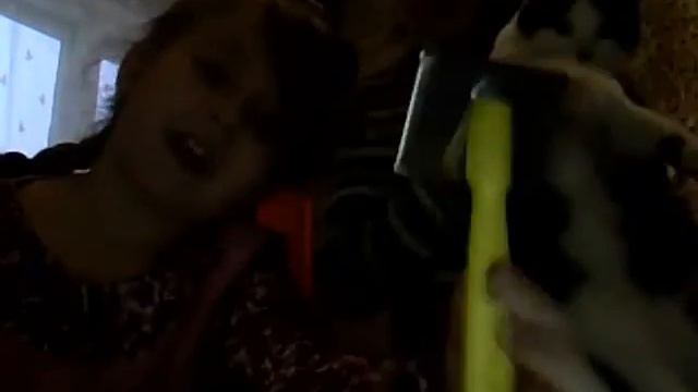 мне купили кошку