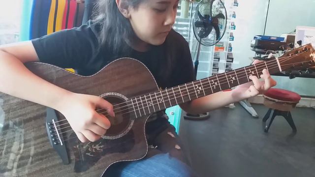 《I Don't Want to Miss a Thing》- Fingerstyle Guitar丨吉他指彈 смотреть онлайн