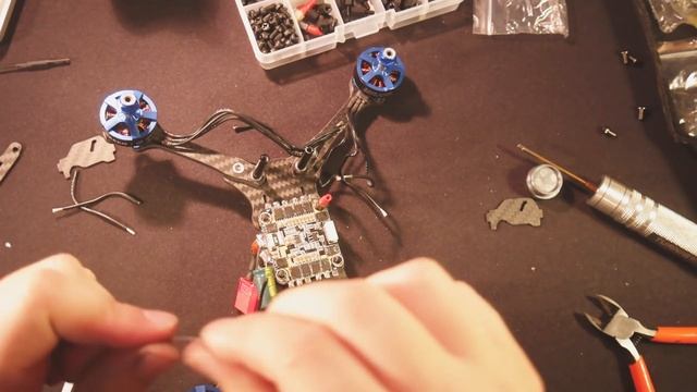 ✔ Раскрываем карты! Foxeer Datura и рама, которую теперь можно показать. СБОРКА! [Spinner Topgun] смотреть онлайн