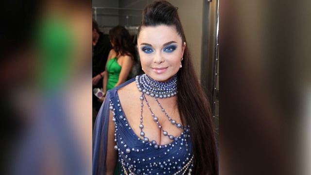 Как выглядит малоизвестная сестра Наташи Королевой смотреть онлайн