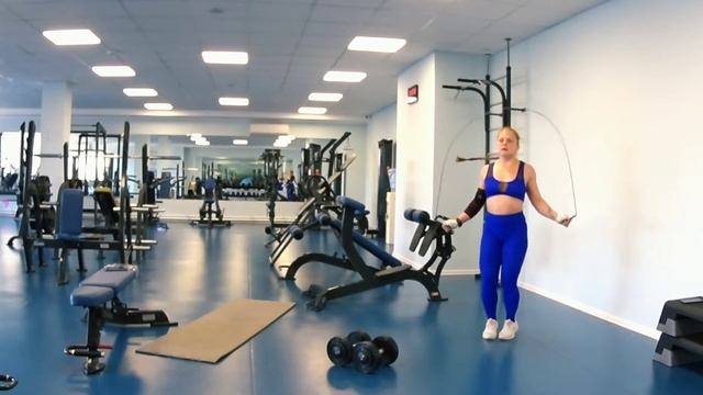 Функциональный тренинг с гантелями. Часть 58. Рельеф, смешанная нагрузка, сила и выносливость смотреть онлайн